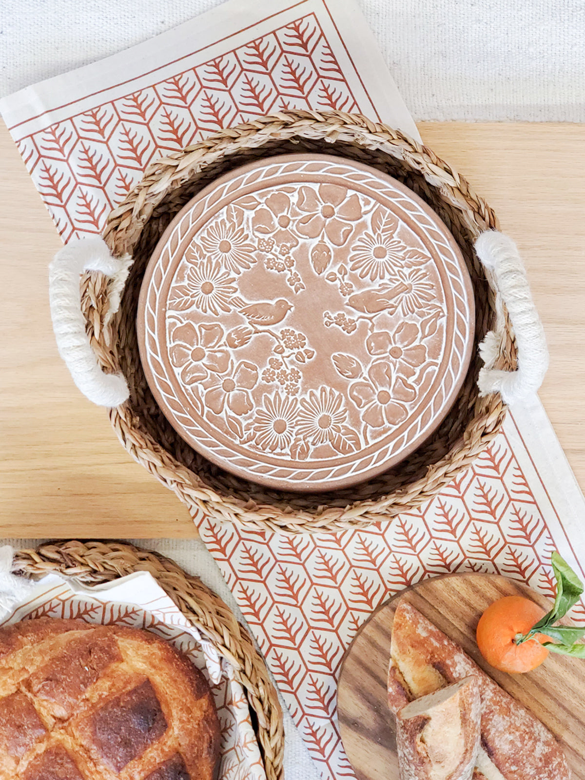 Bread Warmer & Basket Gift Set with Tea Towel - Garden Round